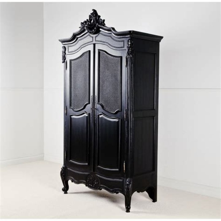 Are PAX wardrobes freestanding