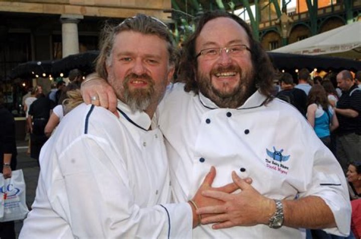 Are the two hairy bikers chefs