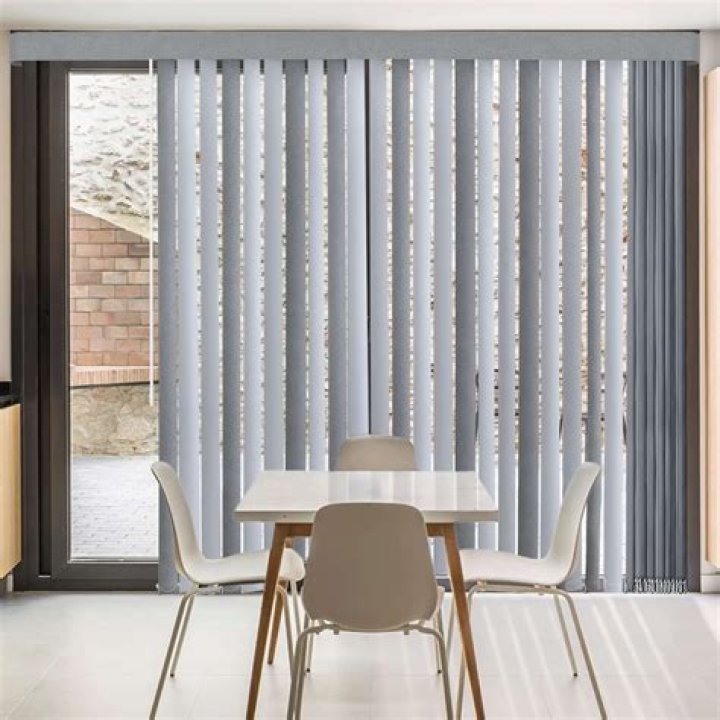 Are vertical blinds reversible