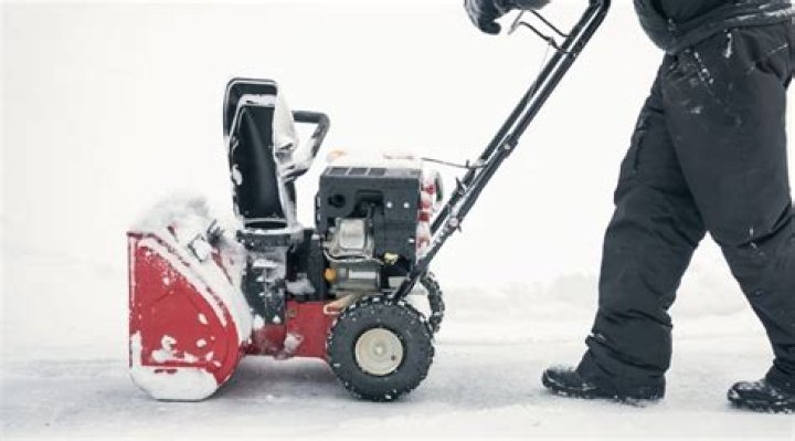 Can gas freeze in a snowblower