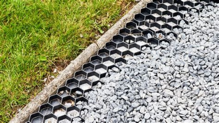 Can I add gravel to mortar mix