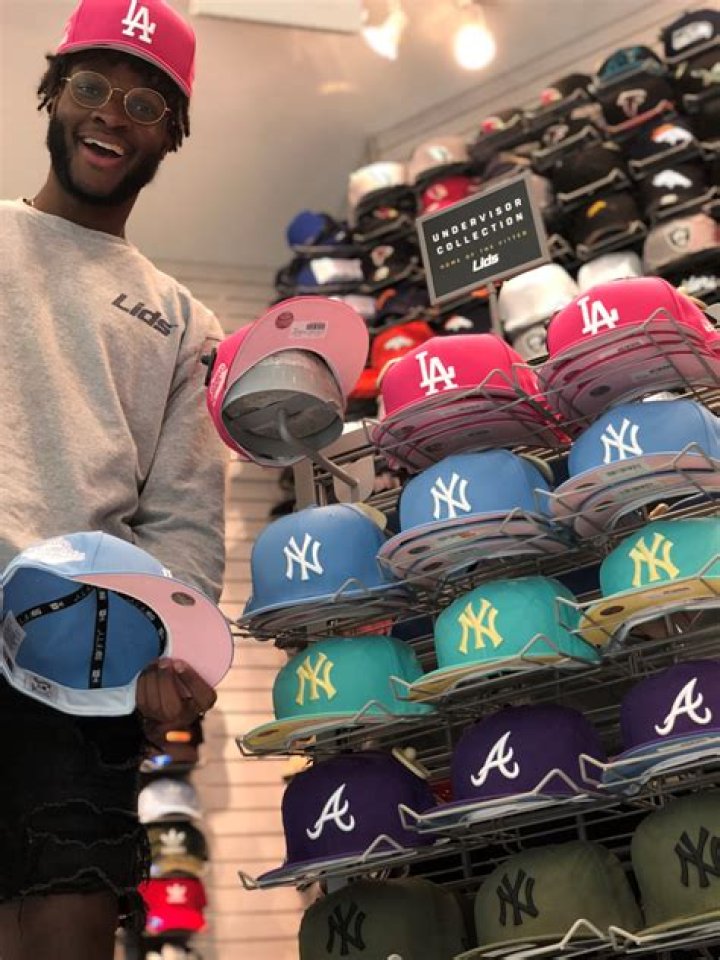 Can I bring my own hat to lids