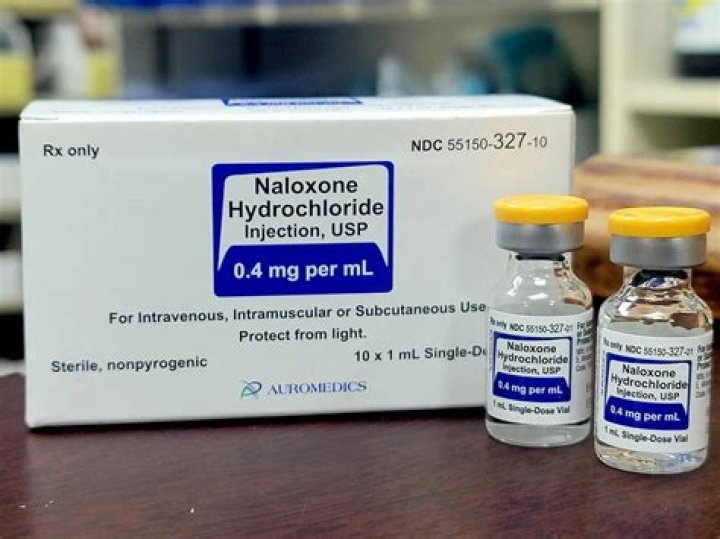Can I store naloxone in my car
