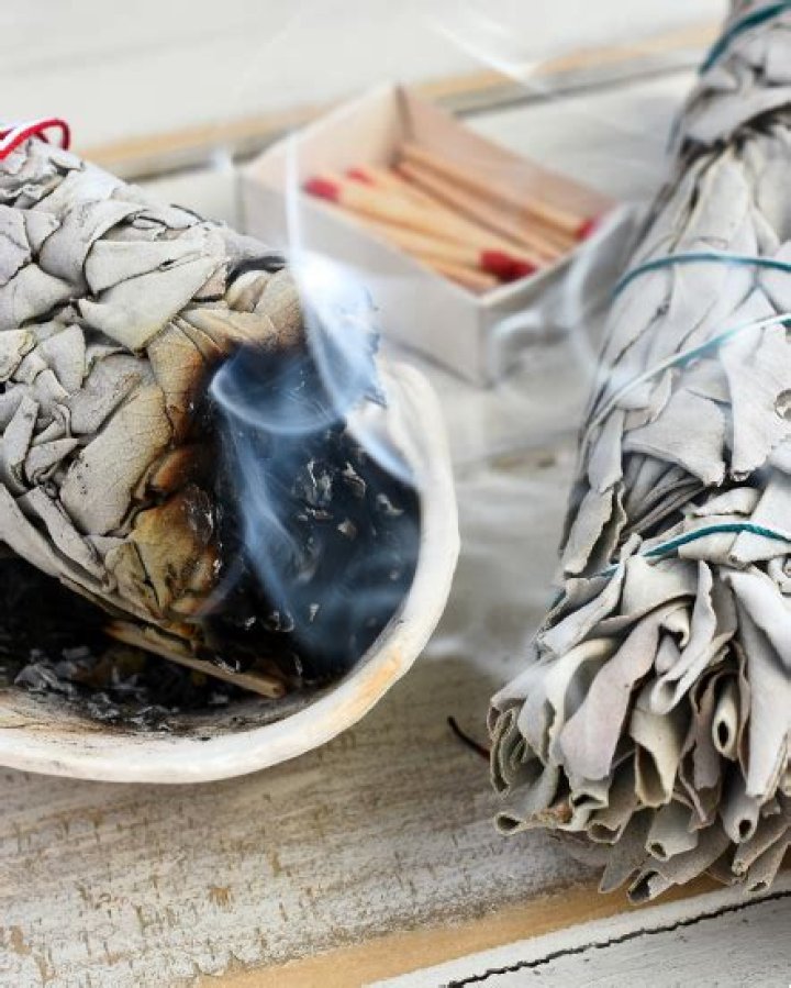 Can you burn sage in a glass bowl