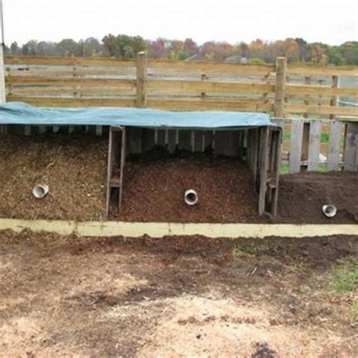 Can you compost just horse manure