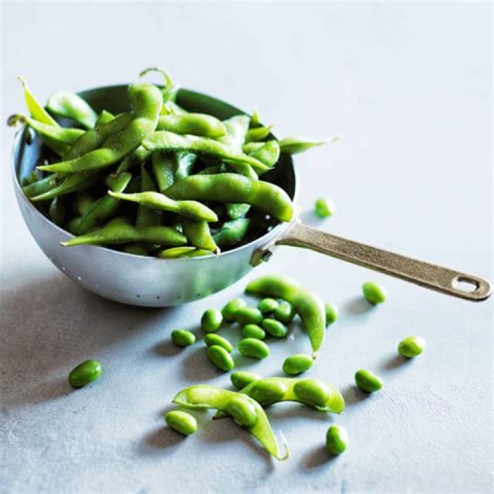 Can you eat raw edamame beans