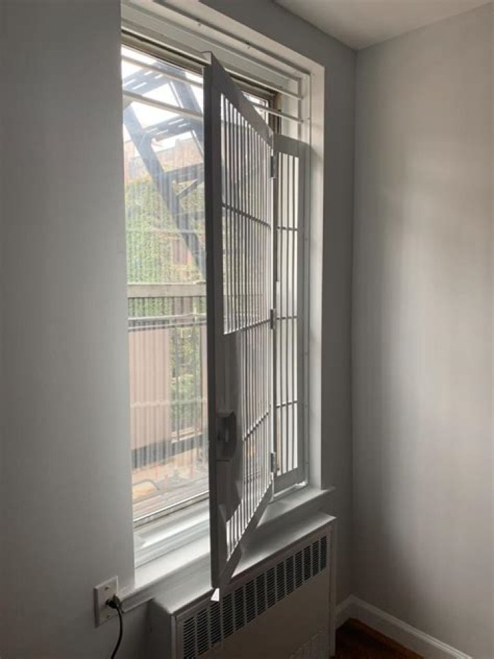 Can you lock a fire escape window