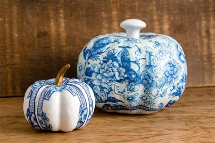 Can you Mod Podge on a pumpkin