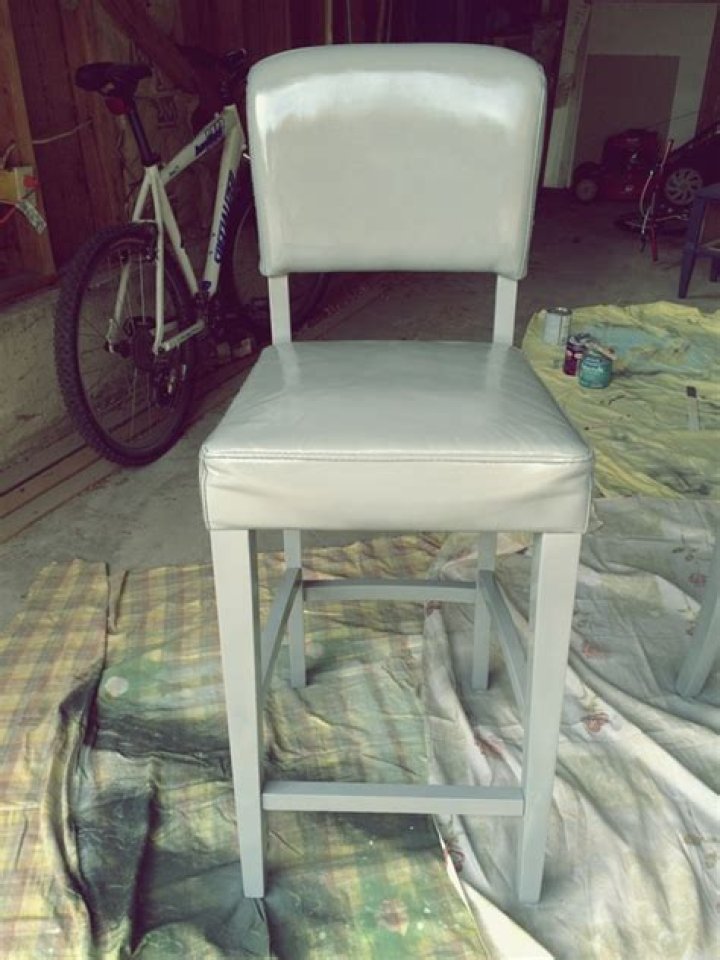 Can you paint vinyl upholstery