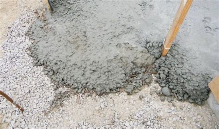 Can you pour cement over rocks