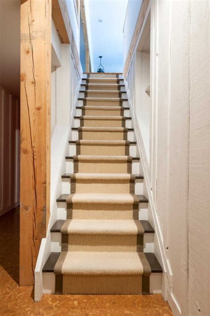 Can you put a runner on carpet