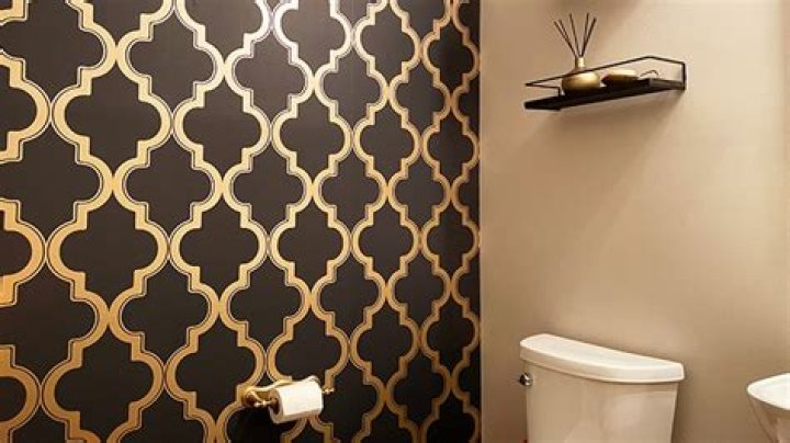 Can you Restick peeling wallpaper