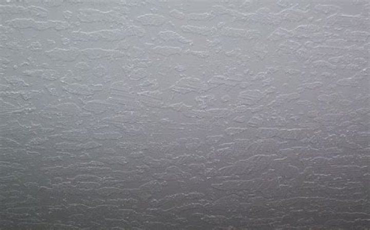 Can you skip trowel over paint