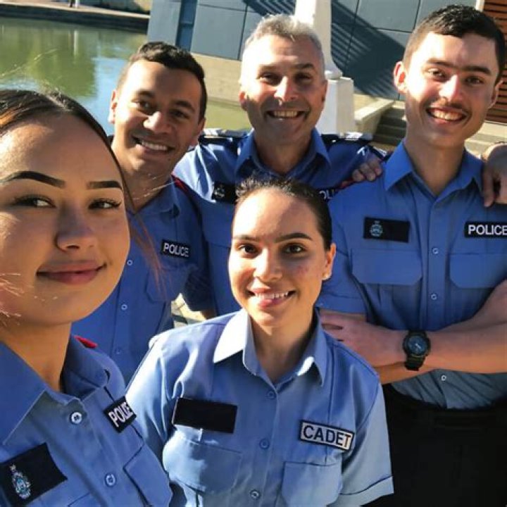 Do police cadets get paid Ontario