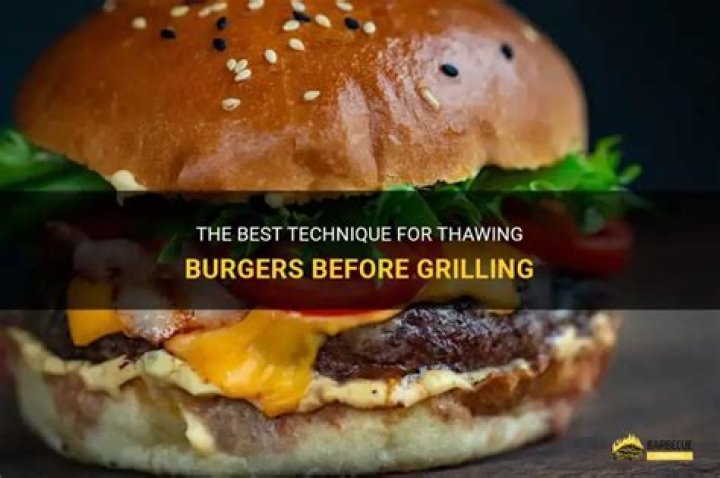 Do you oil burgers before grilling