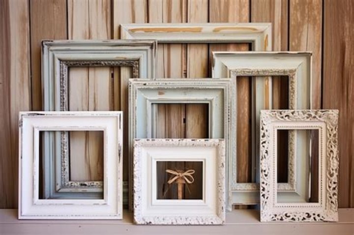 Does Hobby Lobby do canvas frames