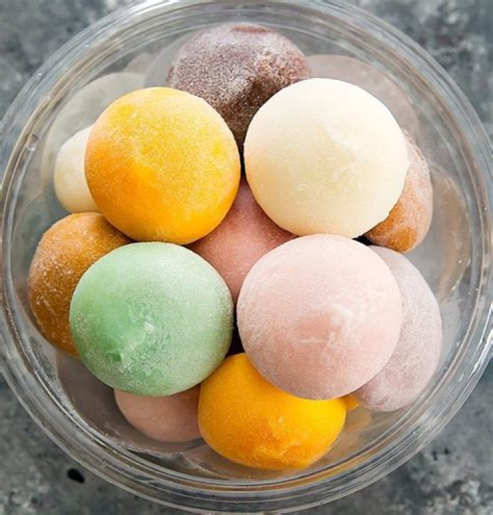 Does Whole Foods still have mochi