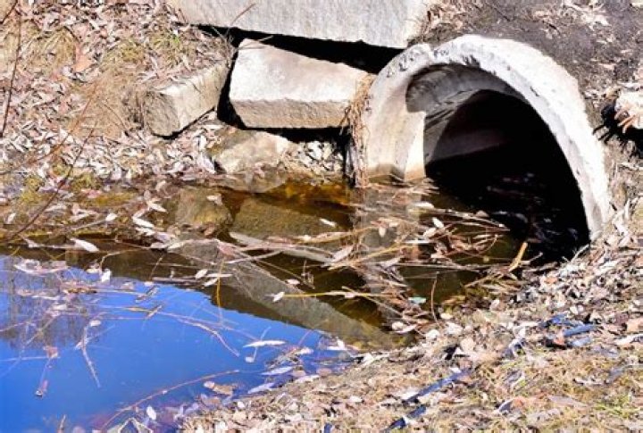 How deep should a culvert pipe be