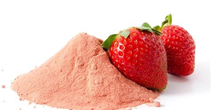 How do you make strawberry powder