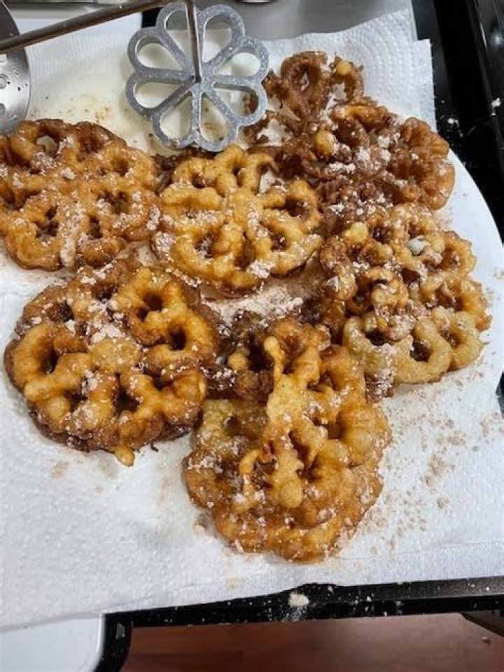 How do you store Swedish rosettes