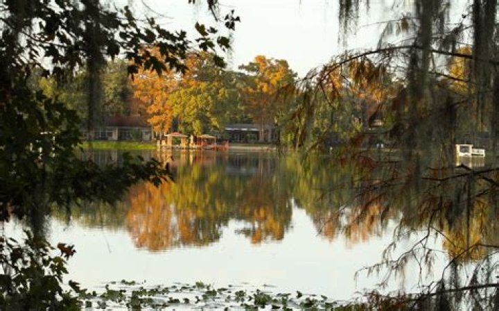 How long of a walk is Leu Gardens