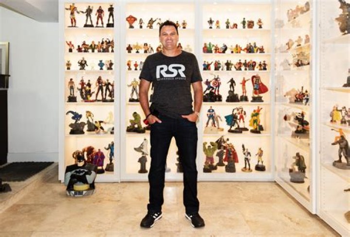 How much does Drew Rosenhaus make