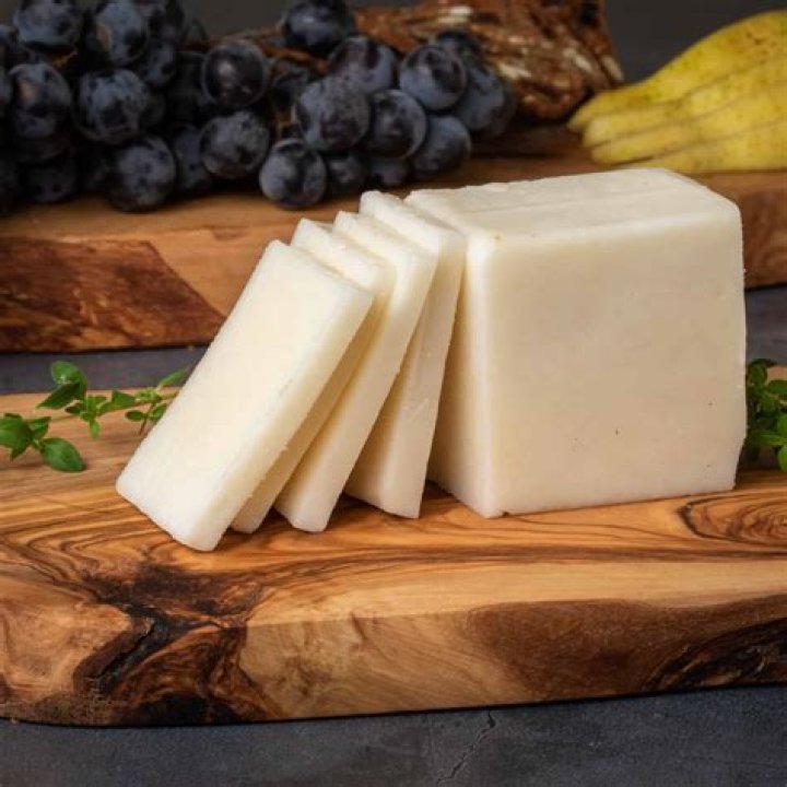 Is goat cheese made from goat milk