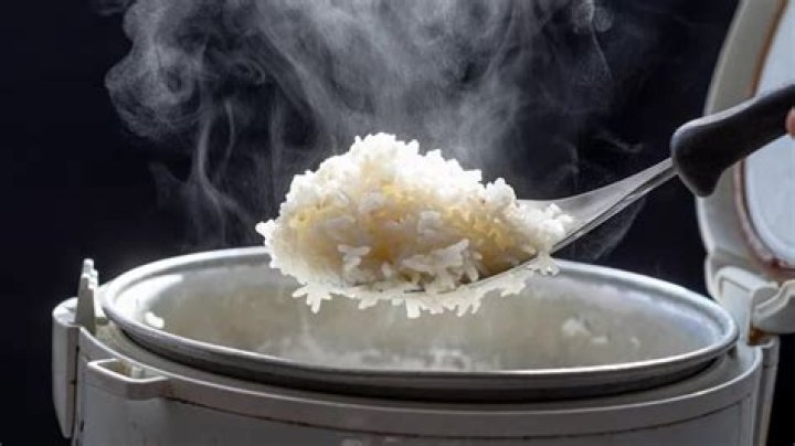Is it bad to eat rice at night