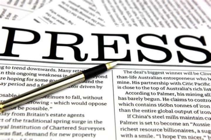 Is journalism a useless degree