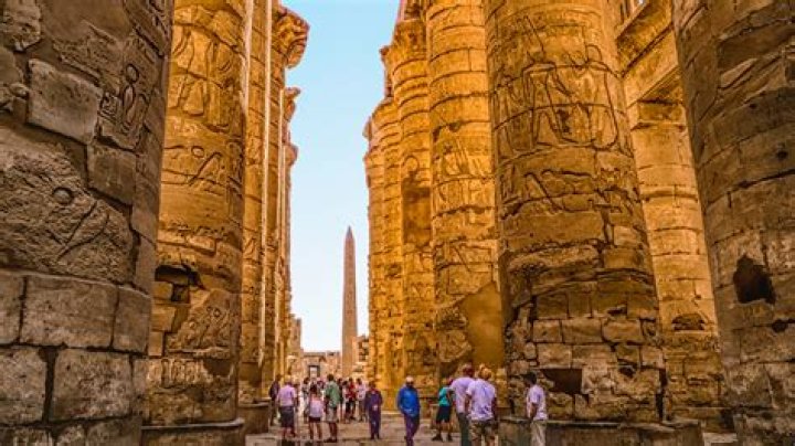 Is the temple of Karnak still standing