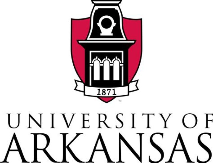 What colleges are in Fayetteville Arkansas