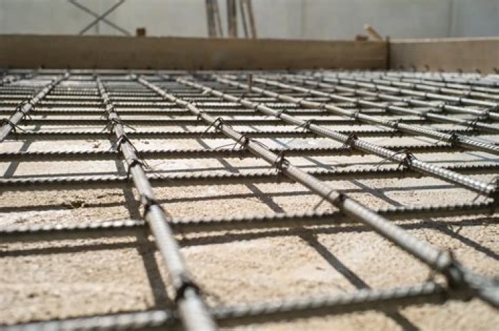 What concrete does not need rebar