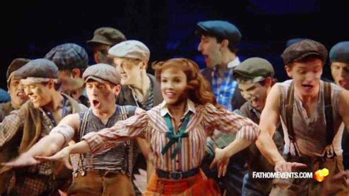 What hat did the Newsies wear