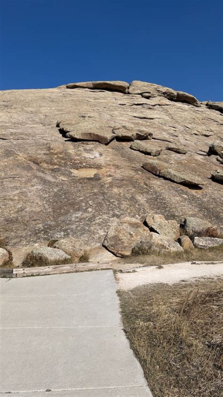 What is Independence Rock made of