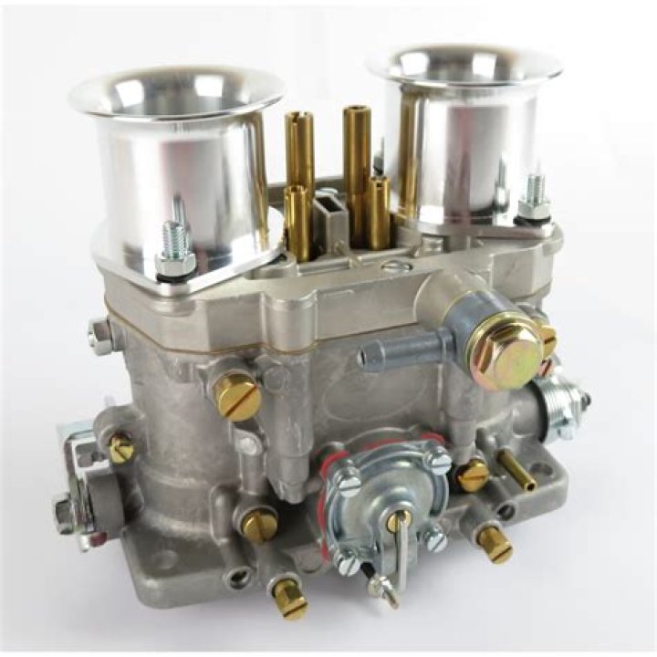 What replaced carburetors in cars