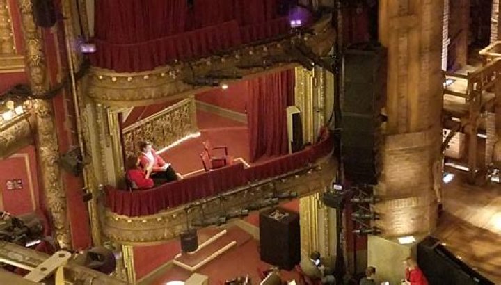 Which are best seats in a Theatre