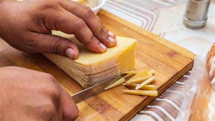 Which cheese rinds are edible