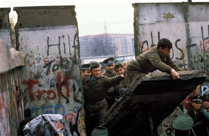 Why did the Berlin Wall come down