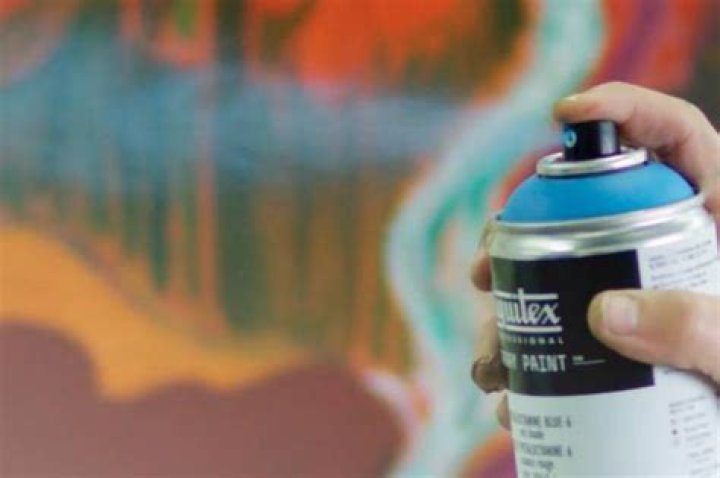 Will spray paint come out in wash